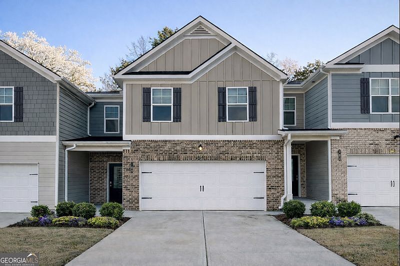 1st image of 185 Stanchion Dr