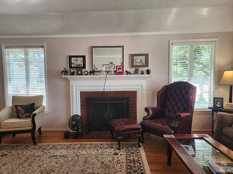 10758 Farragut Dr — Photo 6