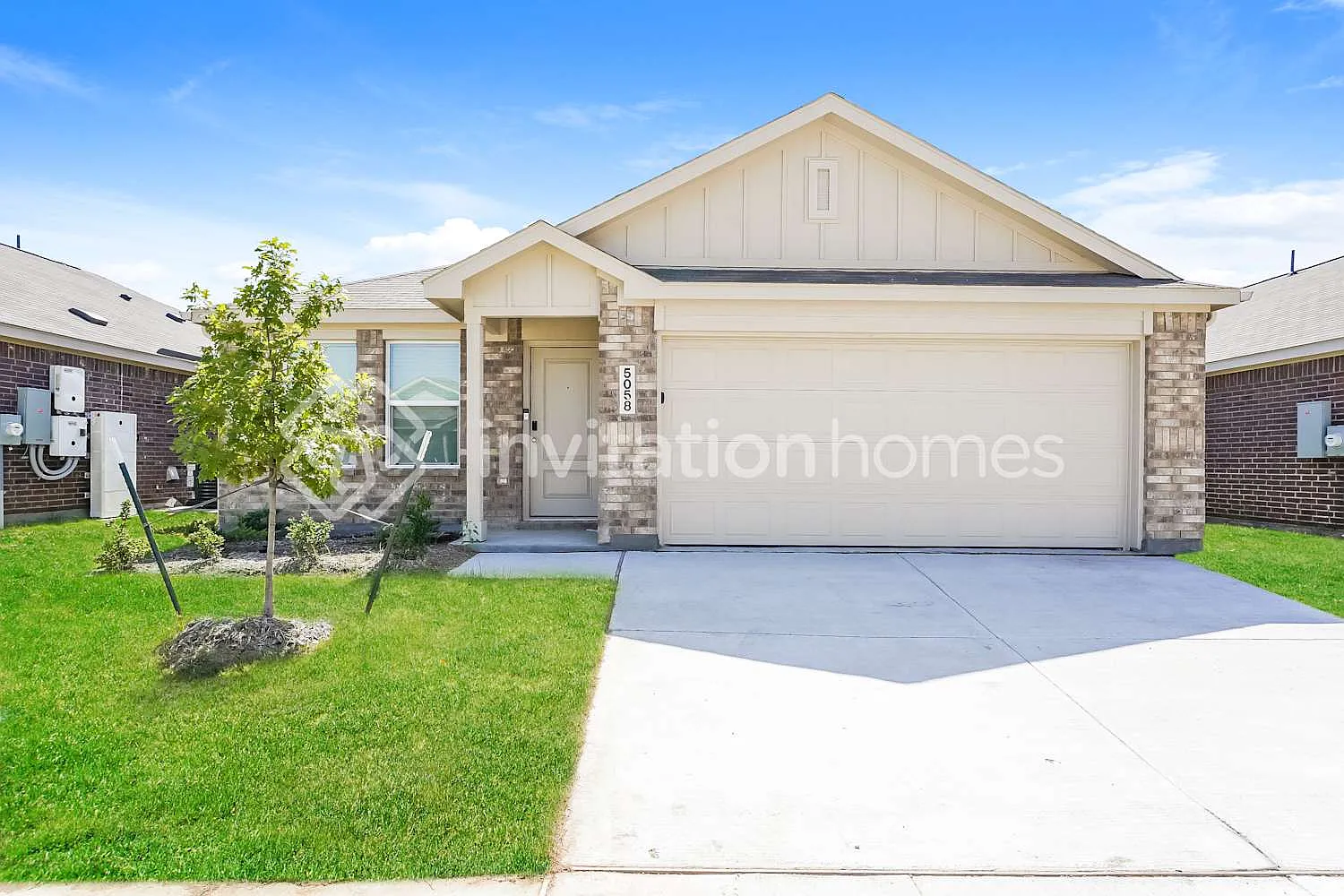 5058 Volunteer Drive Ennis, TX 75119 — Photo 1