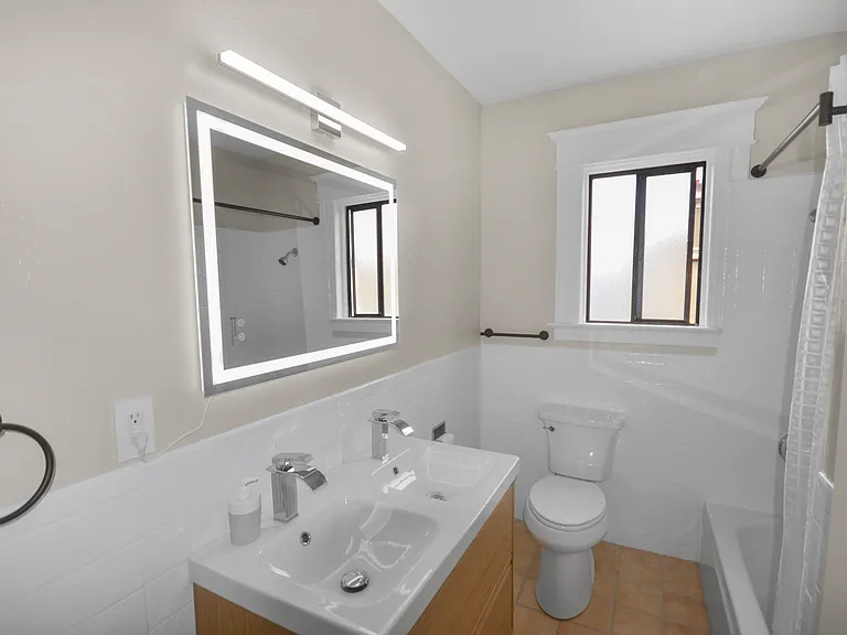 1129-1133 Balboa St #1129 — Photo 16
