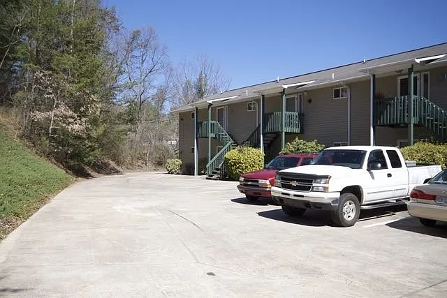 9 Shanna Dr — Photo 10