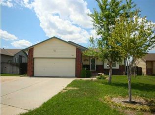 1021 N Spring Wood St, Goddard, KS 67052