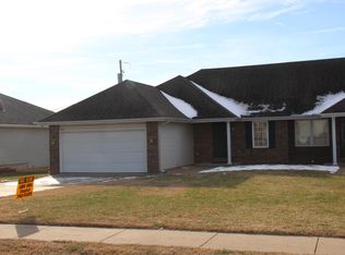 306 Excalibur Ct, Willard, MO 65781