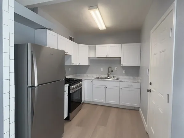 2400 S 15th St #1, Las Vegas, NV 89104