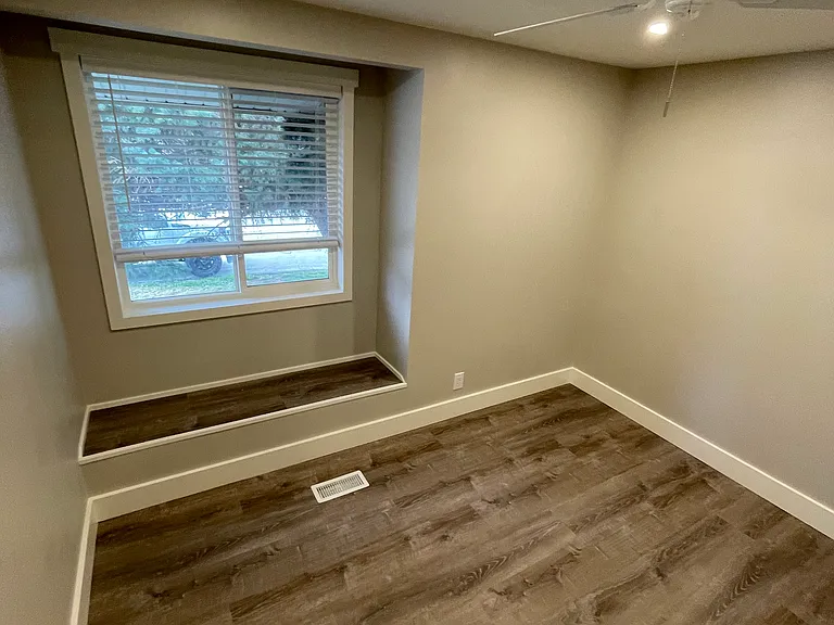 578 N 660 W — Photo 17