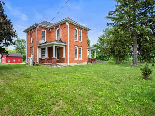 12808 W River Valley Rd, Yorktown, IN 47396