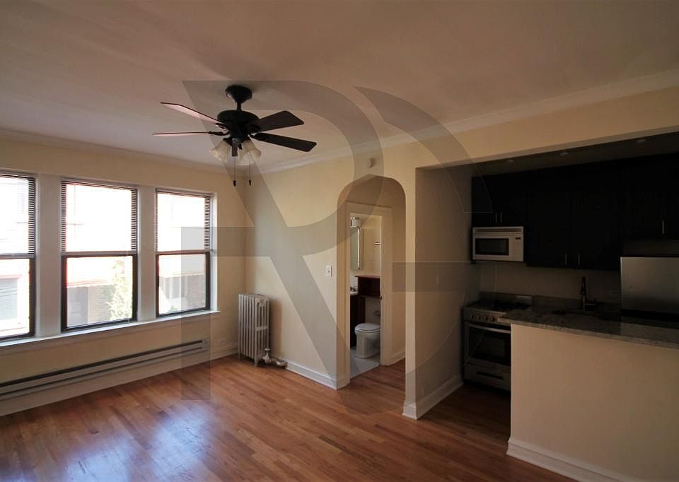 1st image of 4614 N Paulina St #4614408