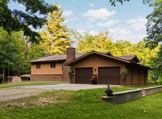 6634 Newcosta Ave, Stanwood, MI 49346