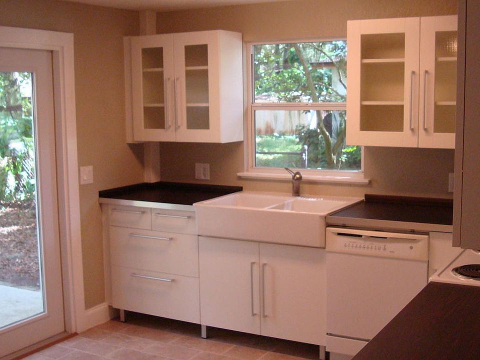 2nd image of 294 Hollis Dr E
