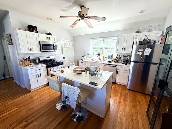 2nd image of 145 Surrey St #1