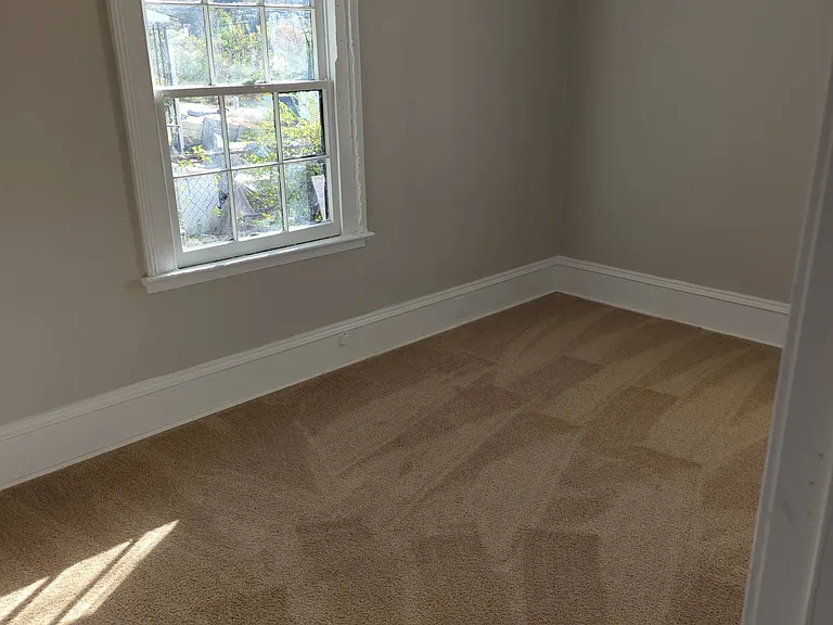 645 Rutherford Ave — Photo 12