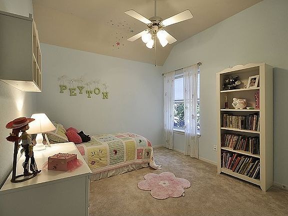 8013 Richard King Trail Kids Bedroom 2