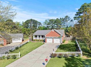 119 Justin Ln, Union Grove, AL 35175