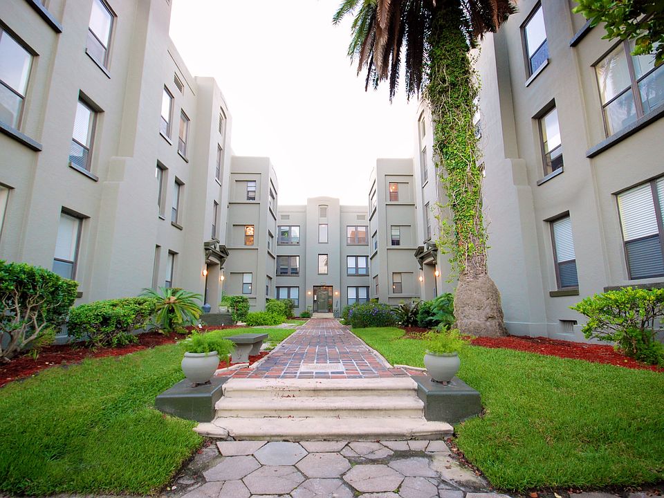 1st image of 2545 Oak St APT 6