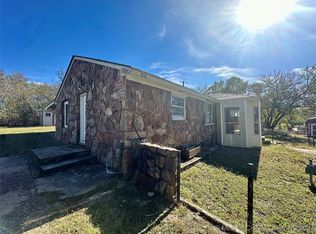 210 N Locust St, Locust Grove, OK 74352