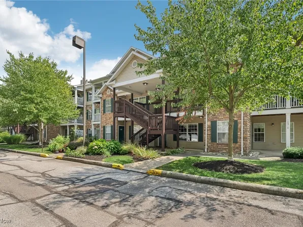 14948 Lenox Dr #548, Strongsville, OH 44136