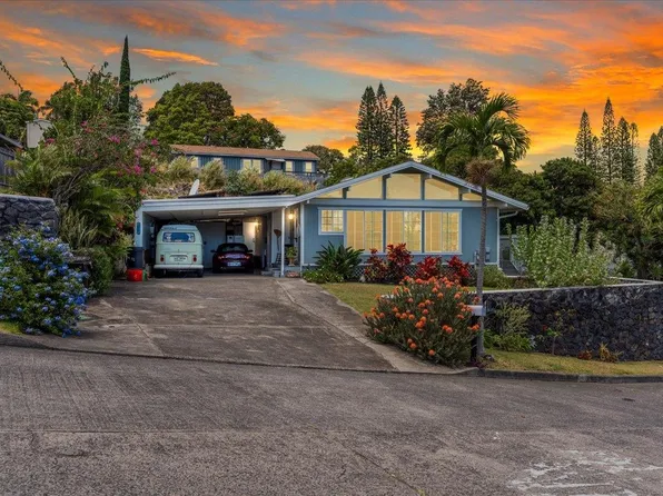 21 Laie Iki Pl, Makawao, HI 96768