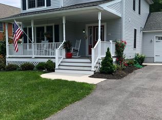 37 Lafayette St, Hopewell, NJ 08525