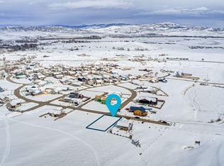 384 Lake View Rd, Hayden, CO 81639