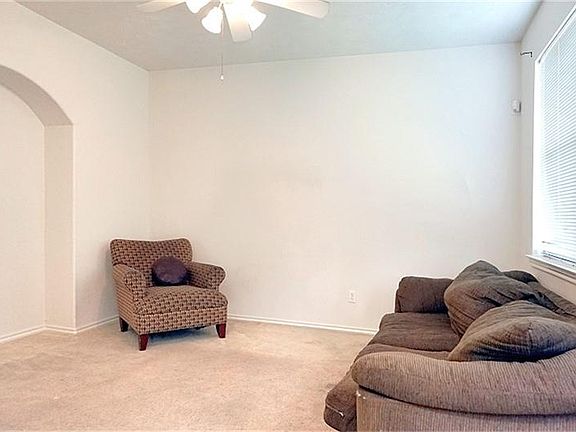2nd image of 16202 Greenport Ln