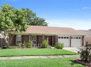 2417 Knightway Dr, Gretna, LA 70056