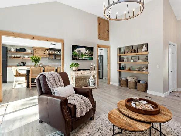 4 Beachwood Road, Monument Beach, MA 02553