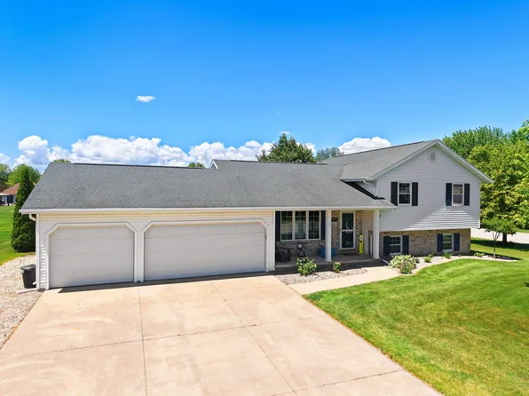 N9443 Handel Dr, Appleton, WI 54915