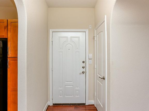 4th image of 2299 Lone Star Dr