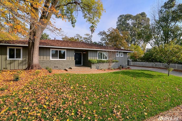 2nd image of 1242 Jacob Ln