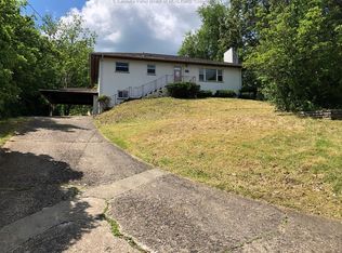 2735 Wildwood Cir, Saint Albans, WV 25177