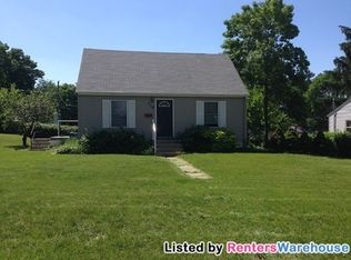 718 1st Ave NW, New Brighton, MN 55112