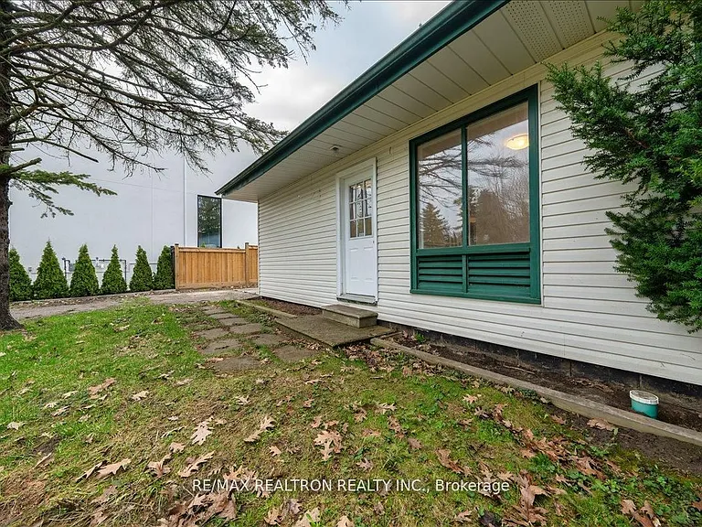 97 Park Cres — Photo 8