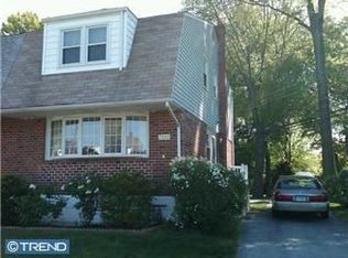 1555 Parklane Rd, Swarthmore, PA 19081