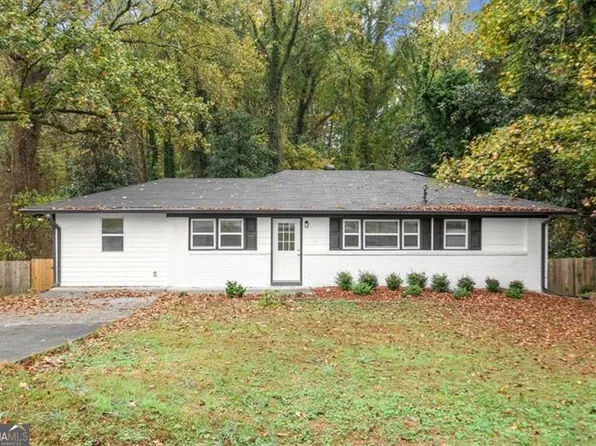 7058 Lakeview Ln, Doraville, GA 30360