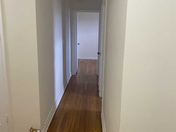 4th image of 2329 Hudson Ter APT D5