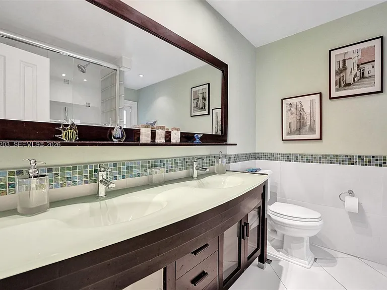 22180 Woodset Ln — Photo 41