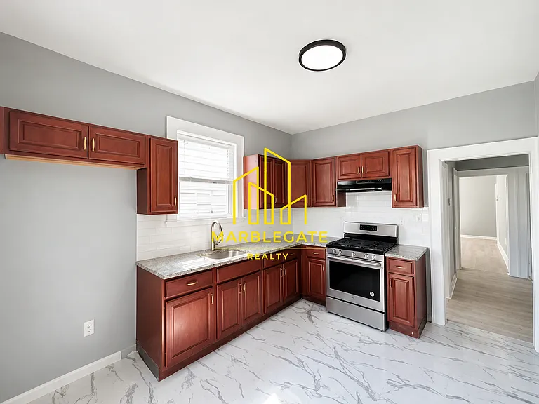47 Eckert Ave #22 — Photo 6
