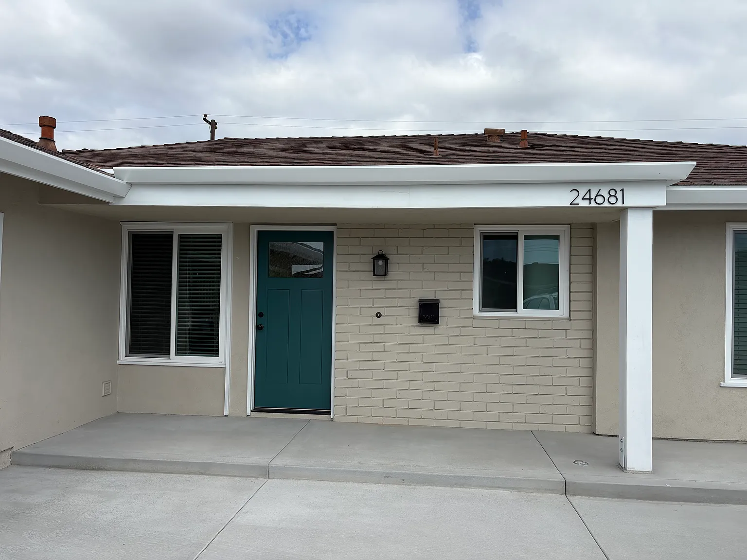 3 bed, 1157 sqft, $4,100 — Photo 2