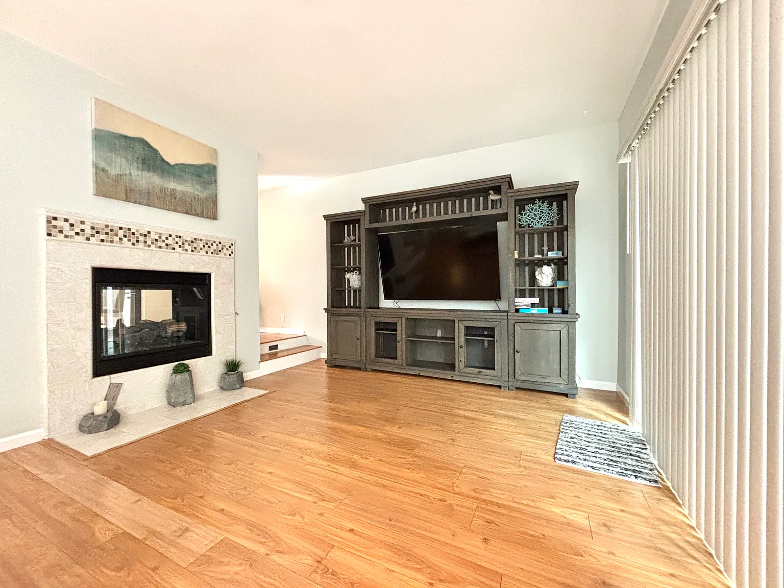 2 bed, 2.5 bath, 1457 sqft, $4,495 — Photo 4