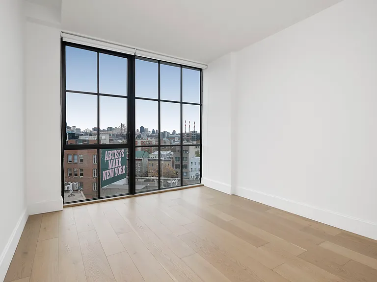 22-18 Jackson Ave #720 — Photo 2