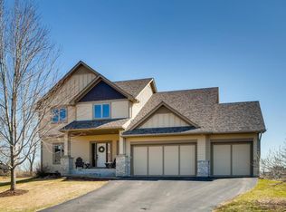 554 Caylin Ct, Eagan, MN 55123