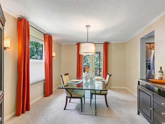 4th image of 509 Bitterfield Dr