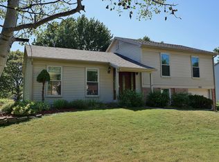 3780 Root Dr, Troy, MI 48083