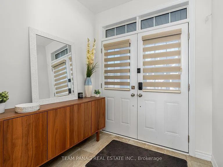 15 Valleybrook Rd — Photo 3