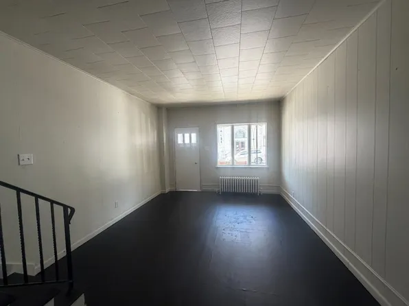 206 N 3rd St, Pottsville, PA 17901