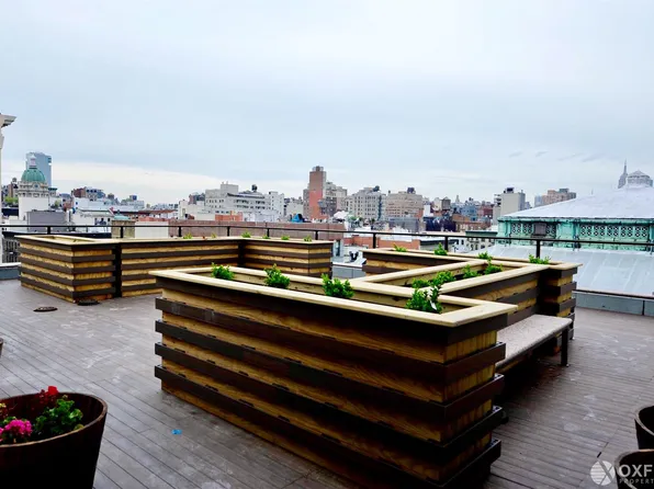 227 Grand Street image 6 of 7