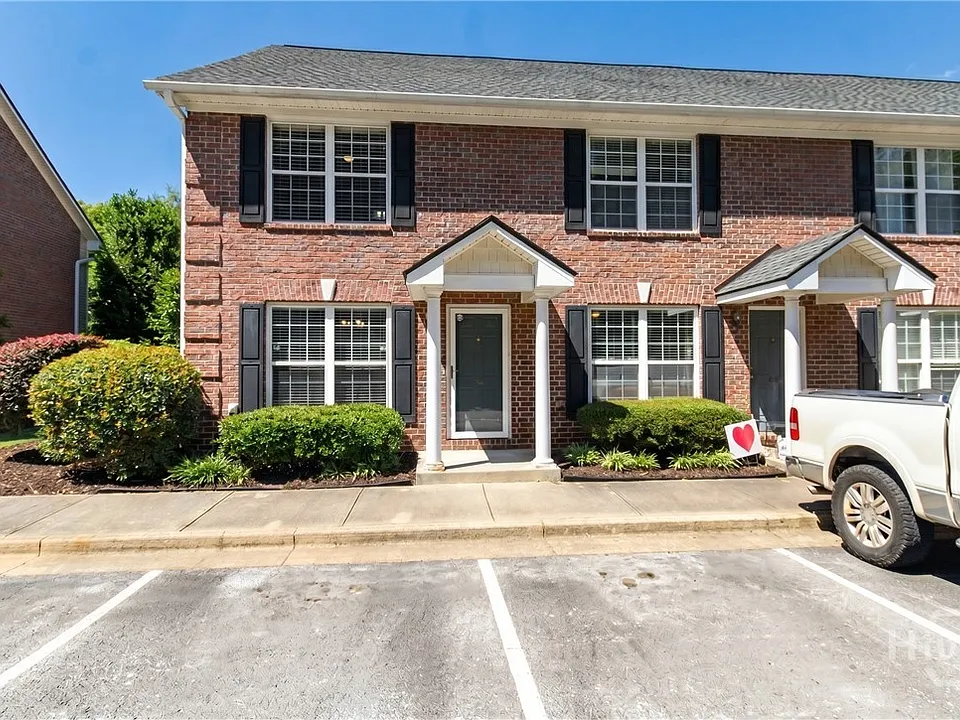 240 Cleveland Rd #440