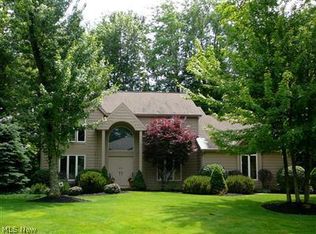 31050 Woodall Dr, Solon, OH 44139