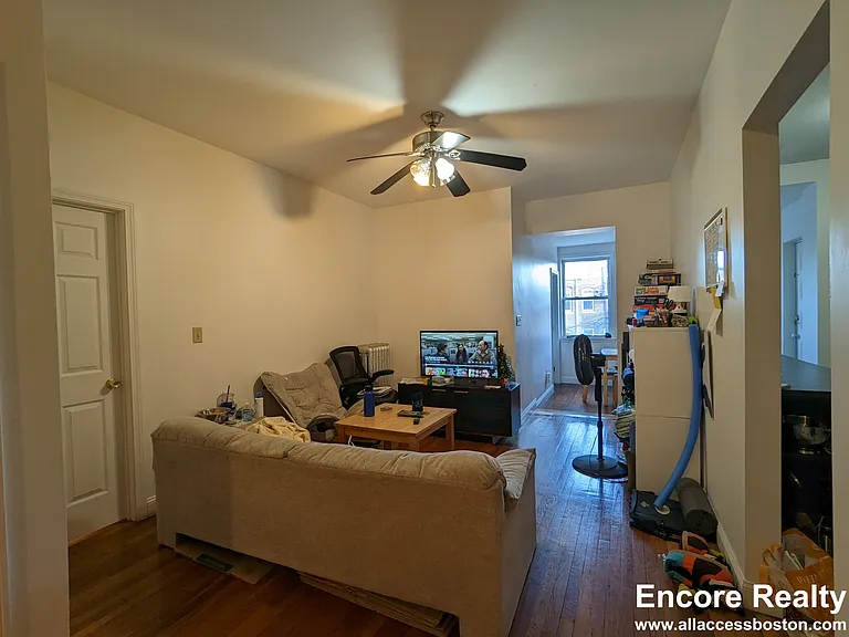 37 Egremont Rd #14 — Photo 2