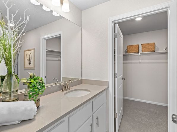 colorado-springs-colorado-447437129 picture